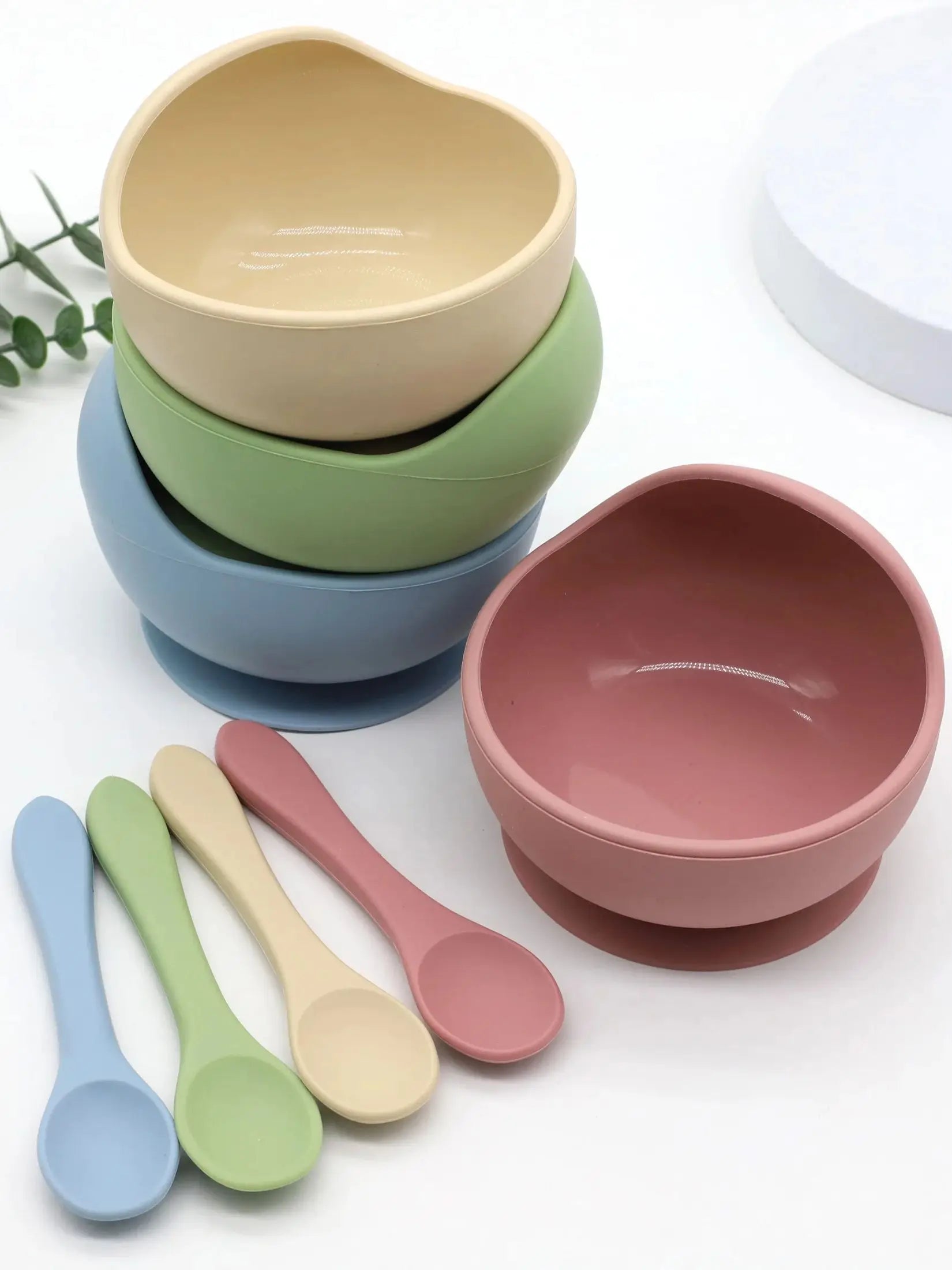 Baby silicone complementary food feeding bowl spoon set with suction cup for strong suction
