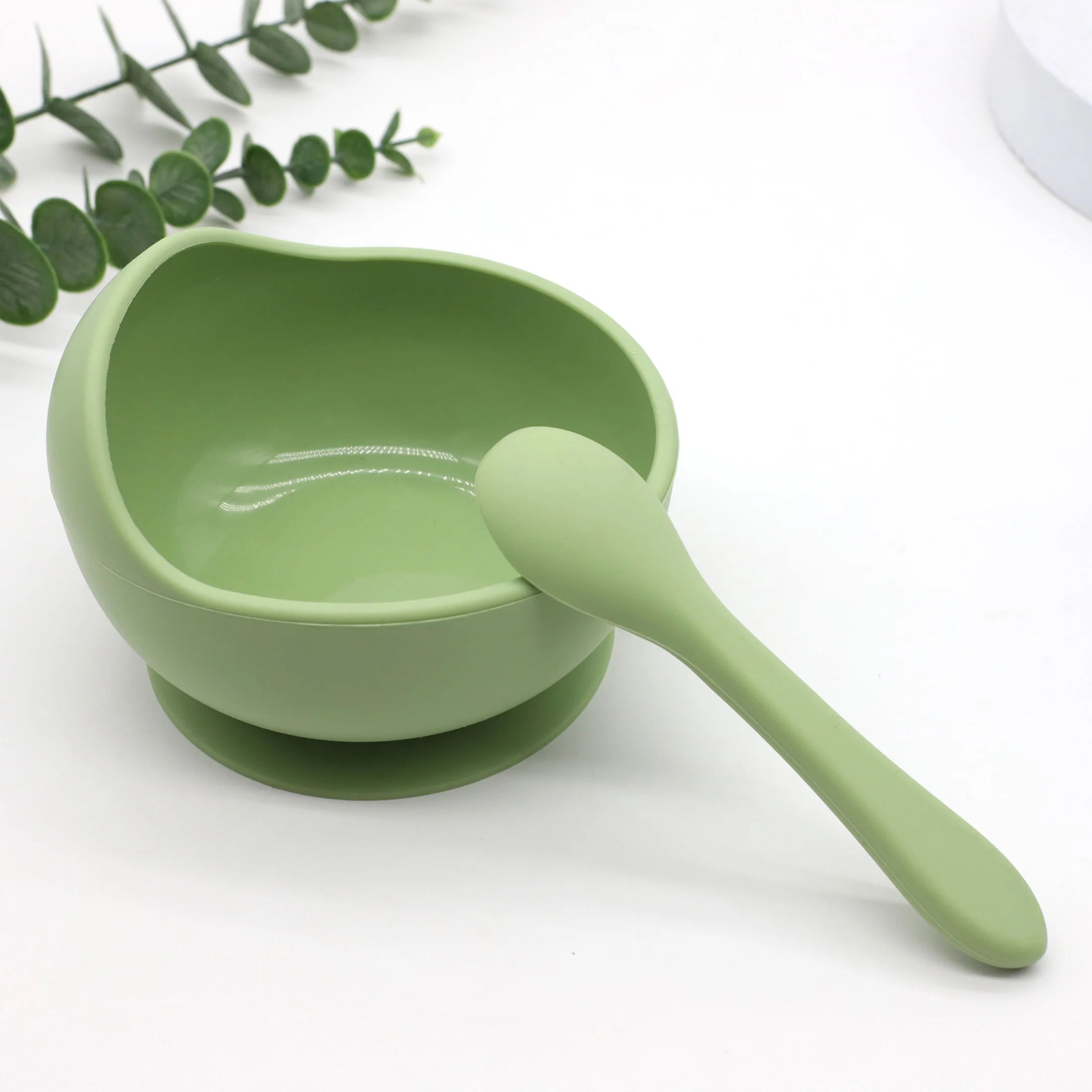 Baby silicone complementary food feeding bowl spoon set with suction cup for strong suction