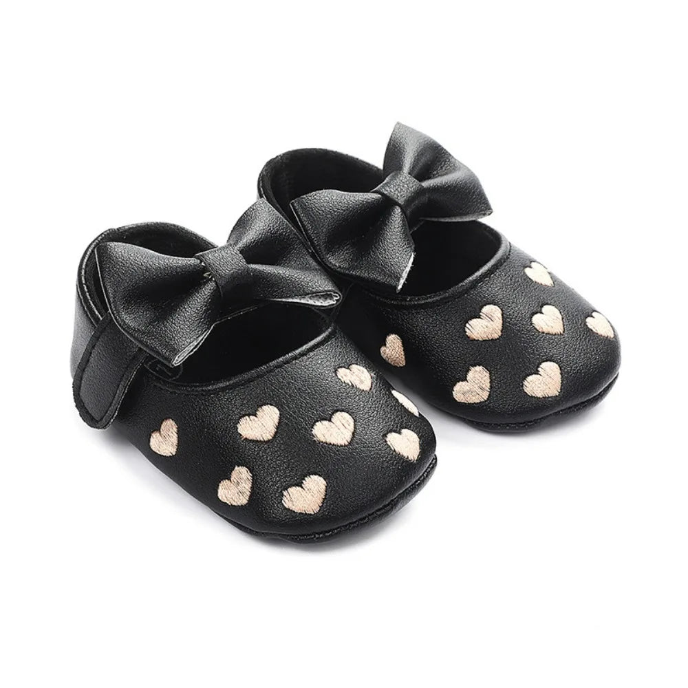 Non-slip Leather Baby Shoes Love Bow Soft Material Newborn First Walkers Multicolor Breathable Toddler Shoes Toddler Girls