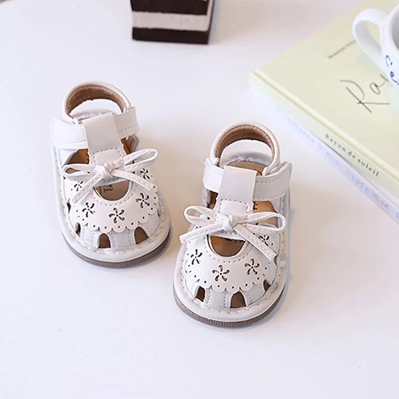 Baby Sandals Hollowed-out Soft Sole Kids Beach Shoes Flexible Non-slip 2026 Summer New Toddler Walking Shoes T-strap Soft Sole