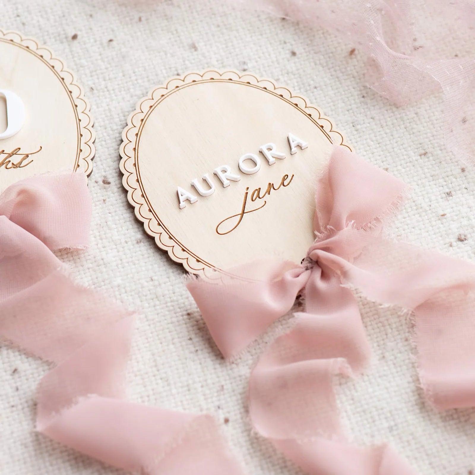 Wooden Lace Ribbon Bow Interchangeable Milestone Cards | Personalize Custom Name, Baby Monthly Milestone Marker, Nursery