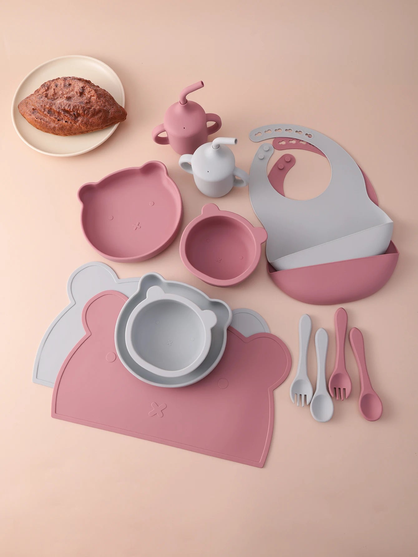 7PCS Silicone Baby Feeding Set Cartoon Plates Suction Bowl Straw Cup BPA Free Toddler Tableware Self Feeding Essentials