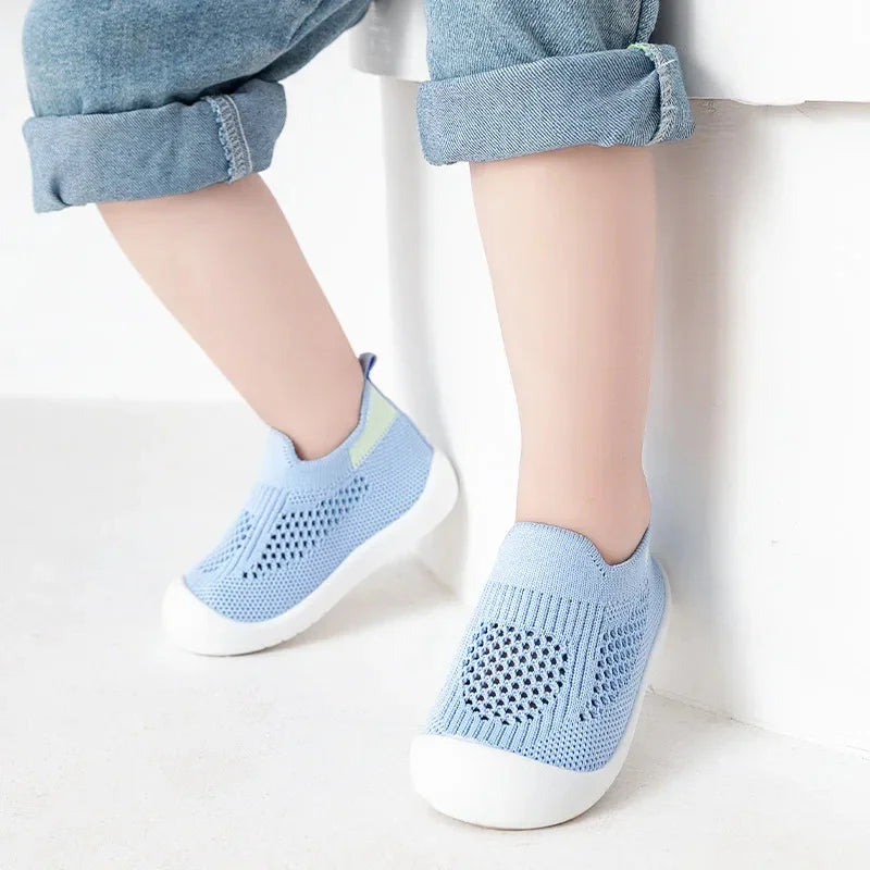 0-1 Year Old Baby Summer Soft Rubber Soled Toddler Shoes Soft-Soled Non-Slip Newborn Sandals Mesh Casual Shoes for Boy and Girl