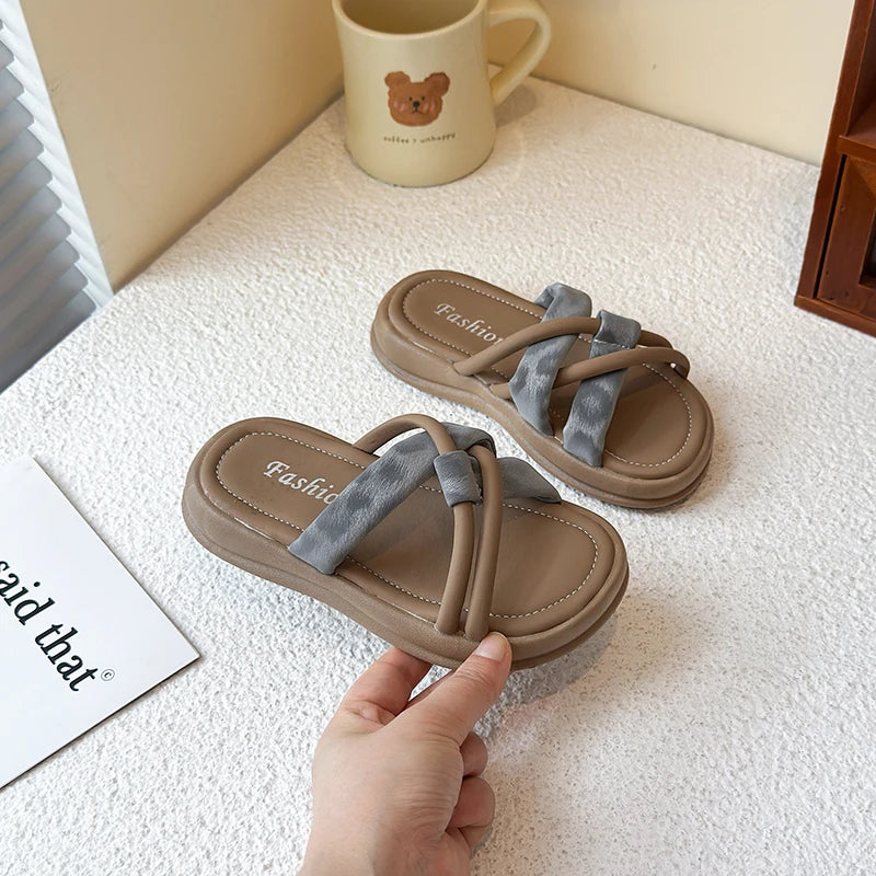 Kids Print-Motif Chunky Pool Sandals for Girls 2025 Summer Non-slip Toddler Beach Slippers Simple Chic Comfort Girls Water Shoes