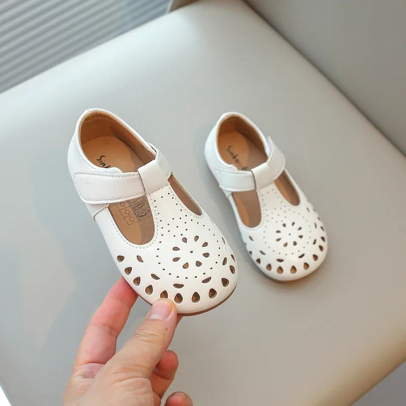 Baby Girls Dress Shoes for Wedding Party Cut-outs Hollow Soft Princess Breathable Kids Leather Flats T-strap 2025 Spring Summer