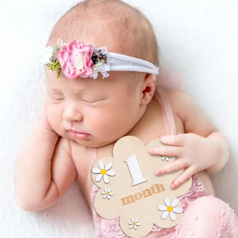 Z. Wooden Baby Monthly Milestone Cards Flowers Double Sides Number Month Girls Boys Newborn Photography Props Accessories