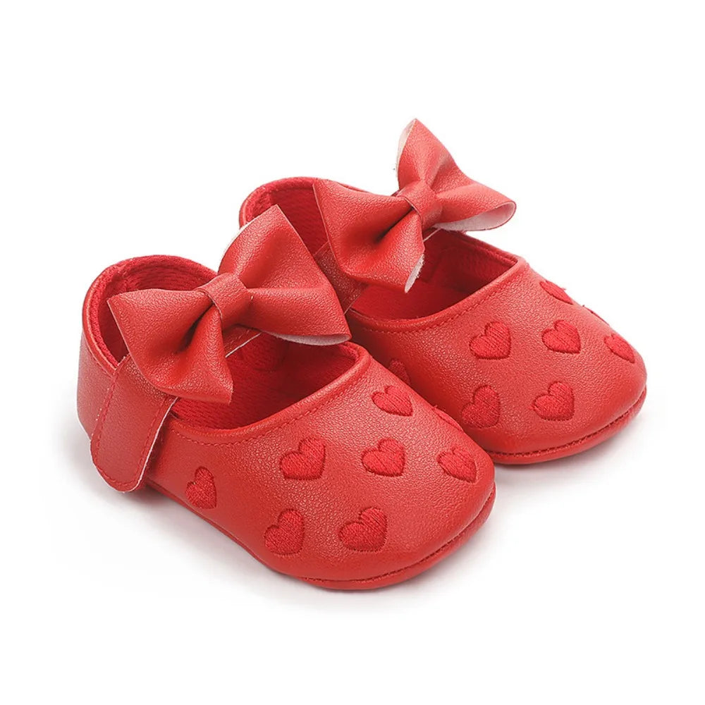 Non-slip Leather Baby Shoes Love Bow Soft Material Newborn First Walkers Multicolor Breathable Toddler Shoes Toddler Girls
