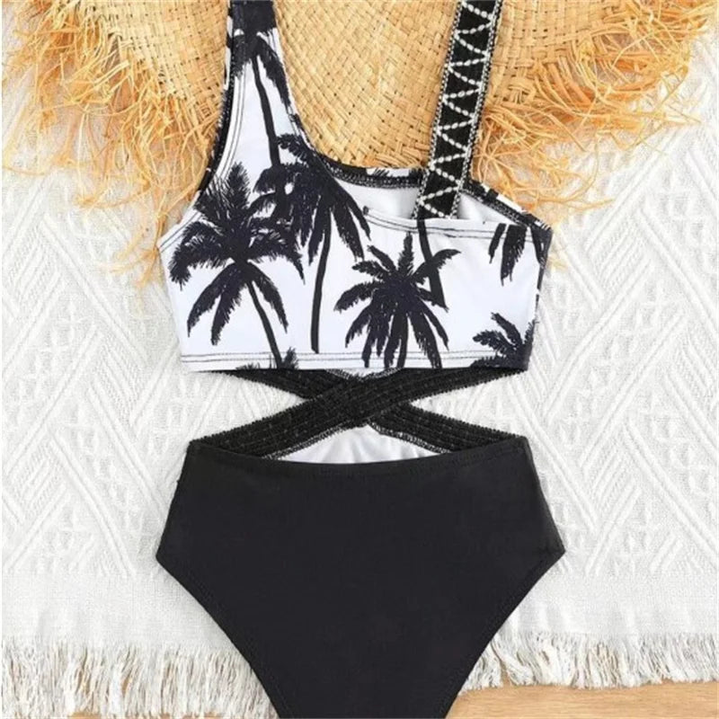 Mother Daughter Swimwear Father Son Swimsuit  Family Matching Suits Summer Bikini New Kids Prints Clothes Boys Beach Shorts