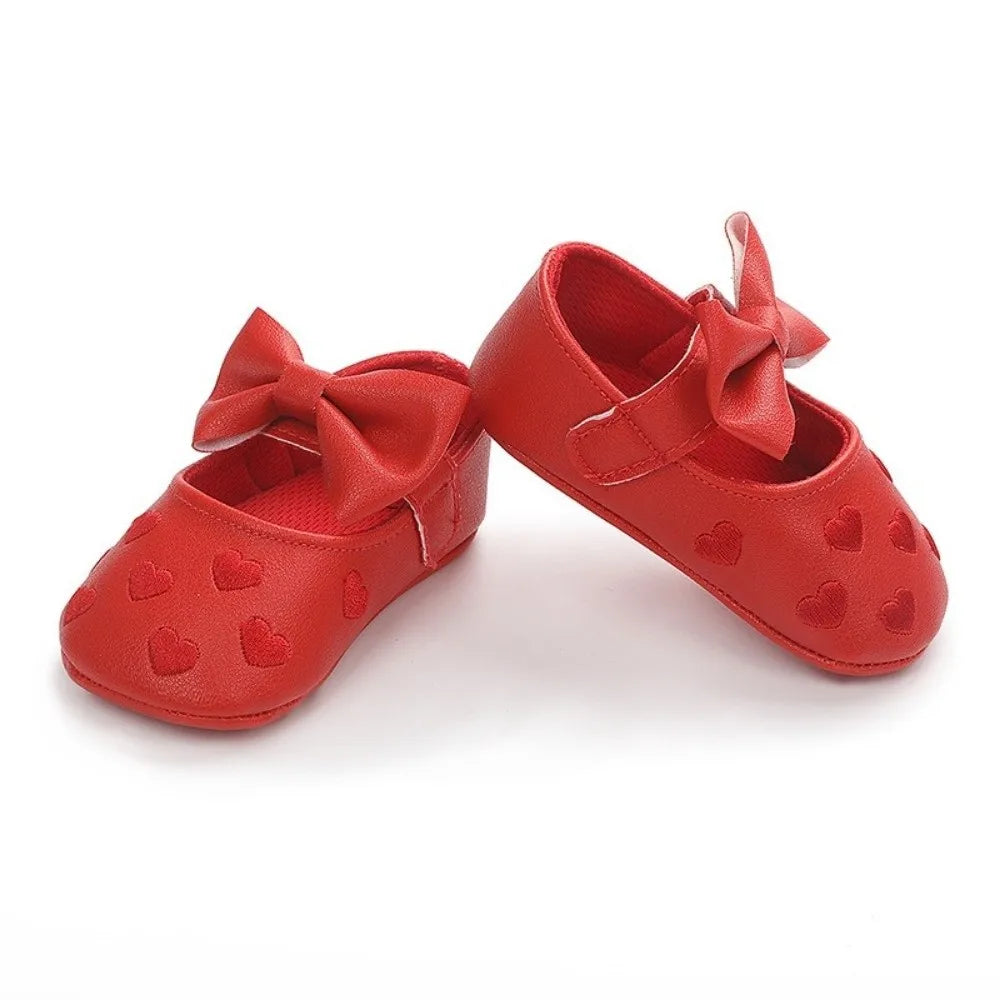 Non-slip Leather Baby Shoes Love Bow Soft Material Newborn First Walkers Multicolor Breathable Toddler Shoes Toddler Girls